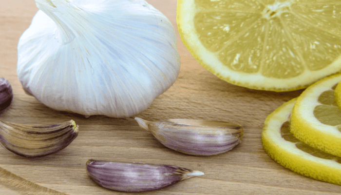 Lemon And Garlic Drink For Reducing Cholesterol